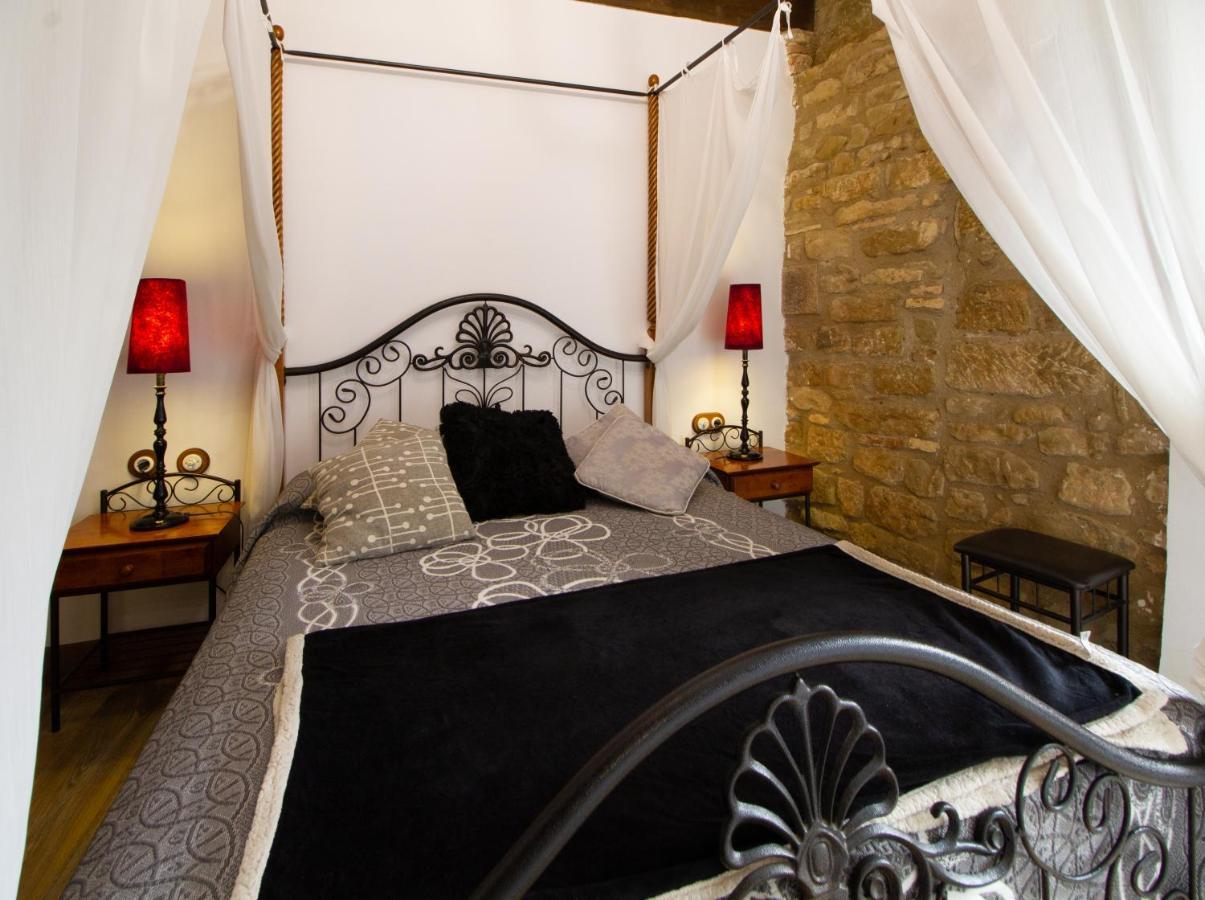 La Pata De Oca Hostal Rural Y Albergue Torres del Río Kültér fotó