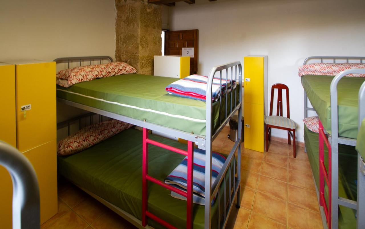 Hostal Rural La Pata De Oca Y Albergue Solo Por Peregrinos Hotel Torres del Rio Kültér fotó