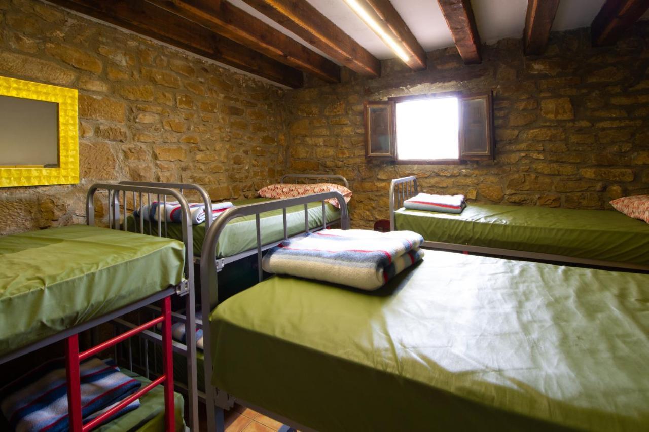 Hostal Rural La Pata De Oca Y Albergue Solo Por Peregrinos Hotel Torres del Rio Kültér fotó